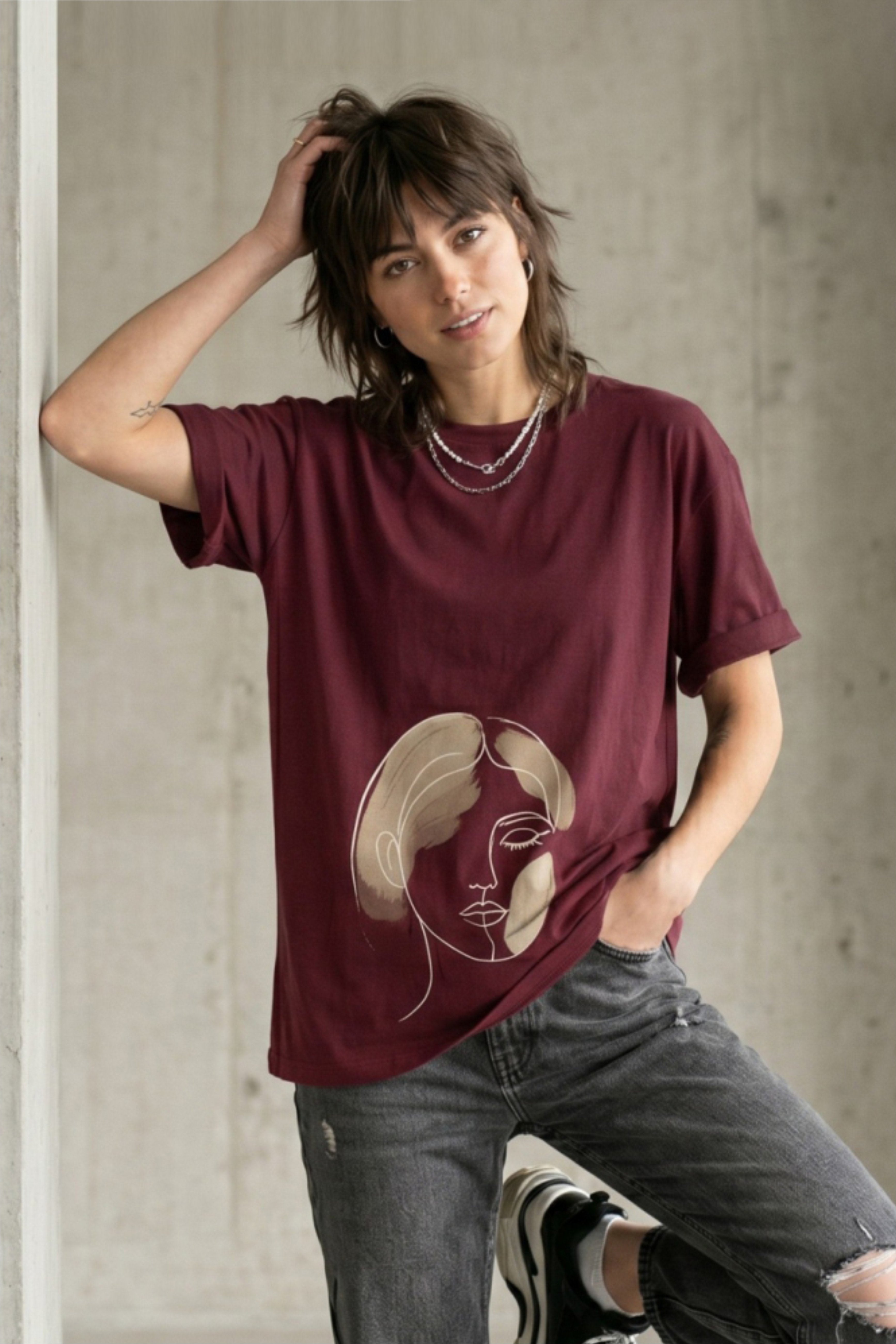 Girl line art t shirt
